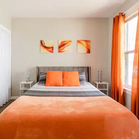 La Naranja Retreat - Cozy Duplex Near Downtown With Parking, 300 Mb Wifi & Self Check In Villa Cleveland Exterior foto