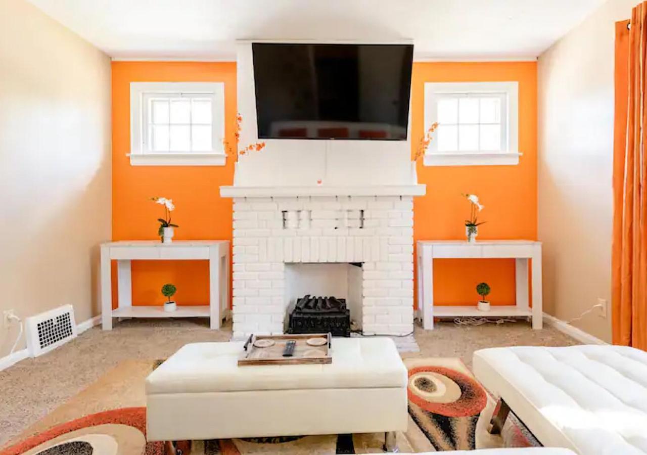 La Naranja Retreat - Cozy Duplex Near Downtown With Parking, 300 Mb Wifi & Self Check In Villa Cleveland Exterior foto