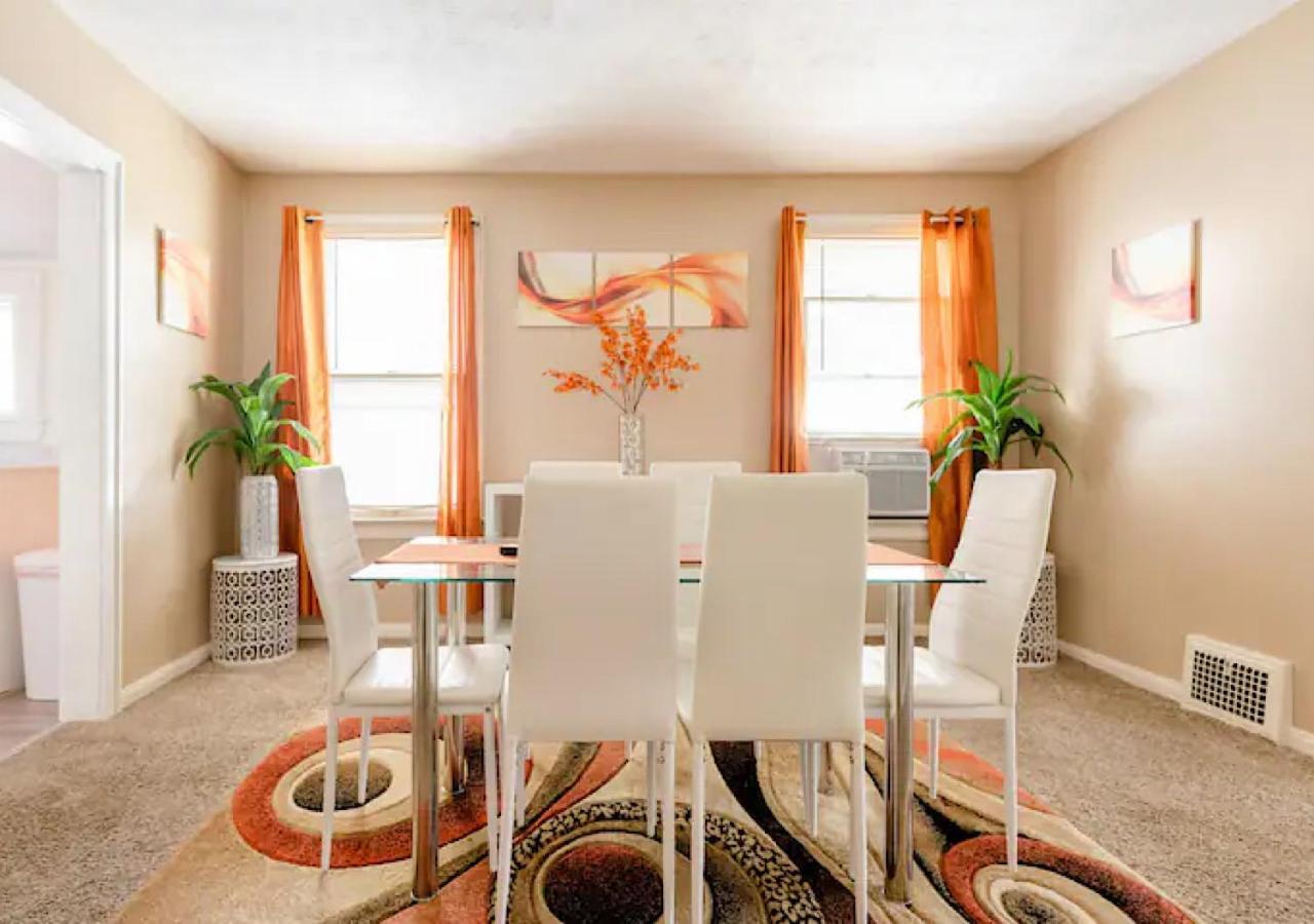 La Naranja Retreat - Cozy Duplex Near Downtown With Parking, 300 Mb Wifi & Self Check In Villa Cleveland Exterior foto