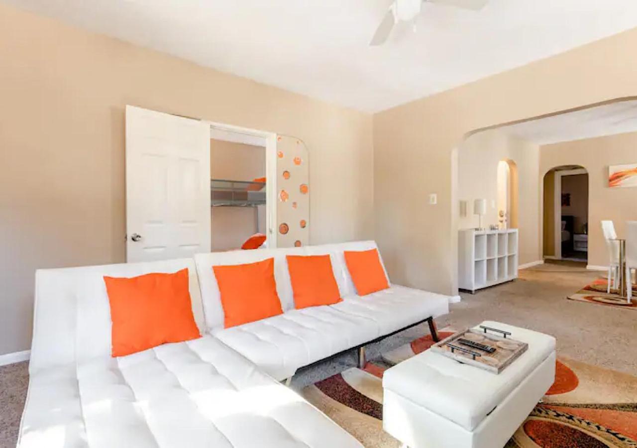La Naranja Retreat - Cozy Duplex Near Downtown With Parking, 300 Mb Wifi & Self Check In Villa Cleveland Exterior foto