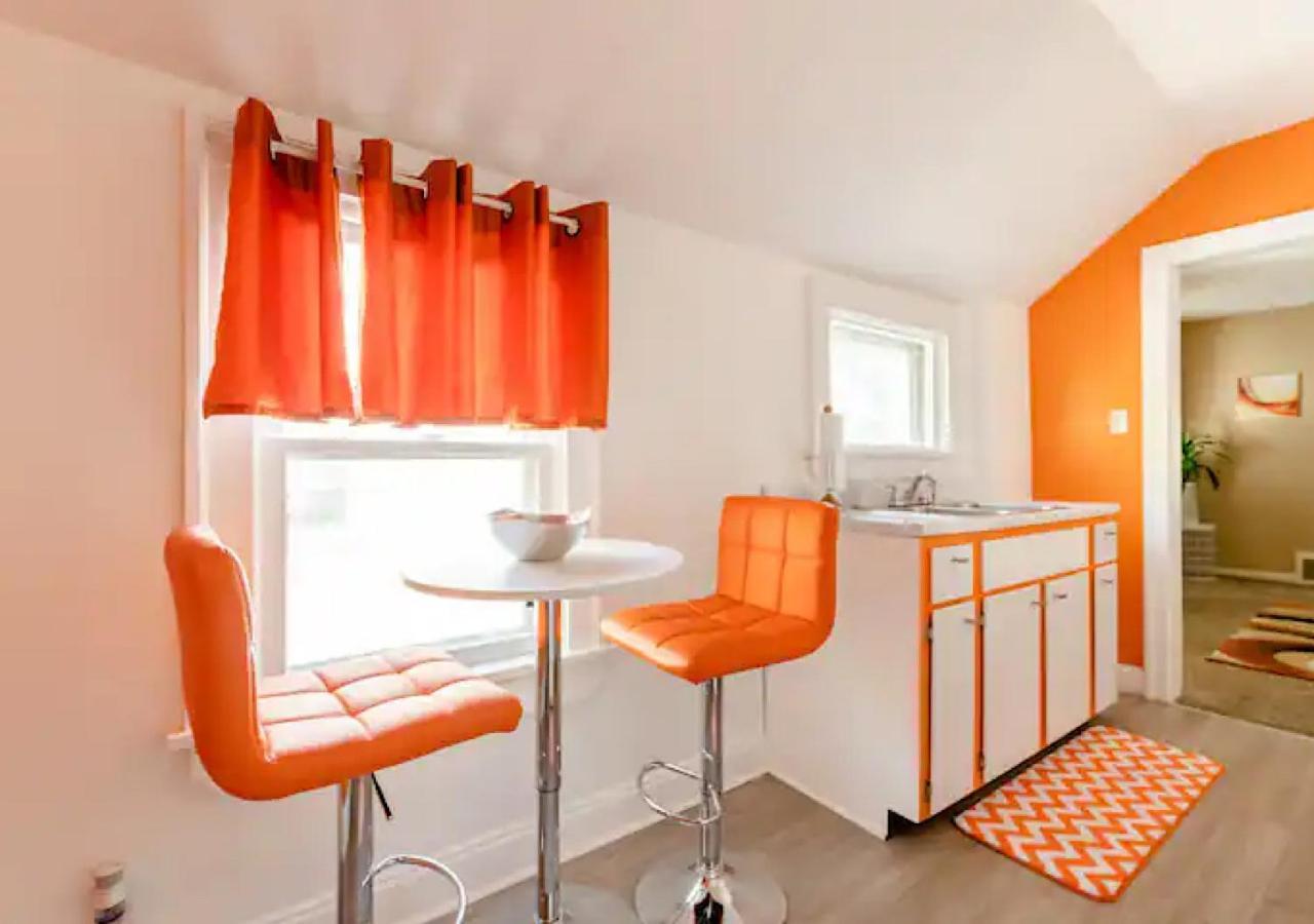La Naranja Retreat - Cozy Duplex Near Downtown With Parking, 300 Mb Wifi & Self Check In Villa Cleveland Exterior foto