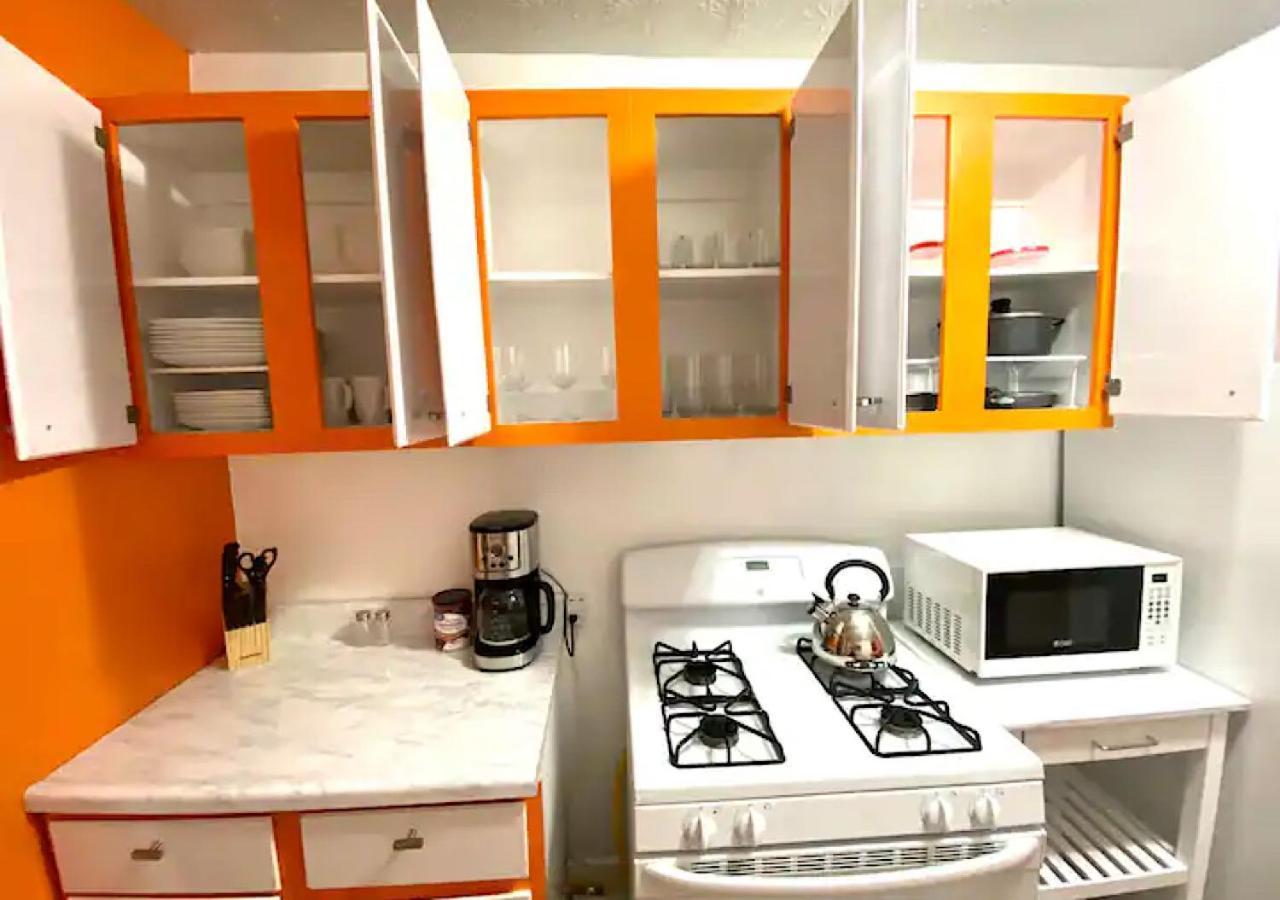 La Naranja Retreat - Cozy Duplex Near Downtown With Parking, 300 Mb Wifi & Self Check In Villa Cleveland Exterior foto