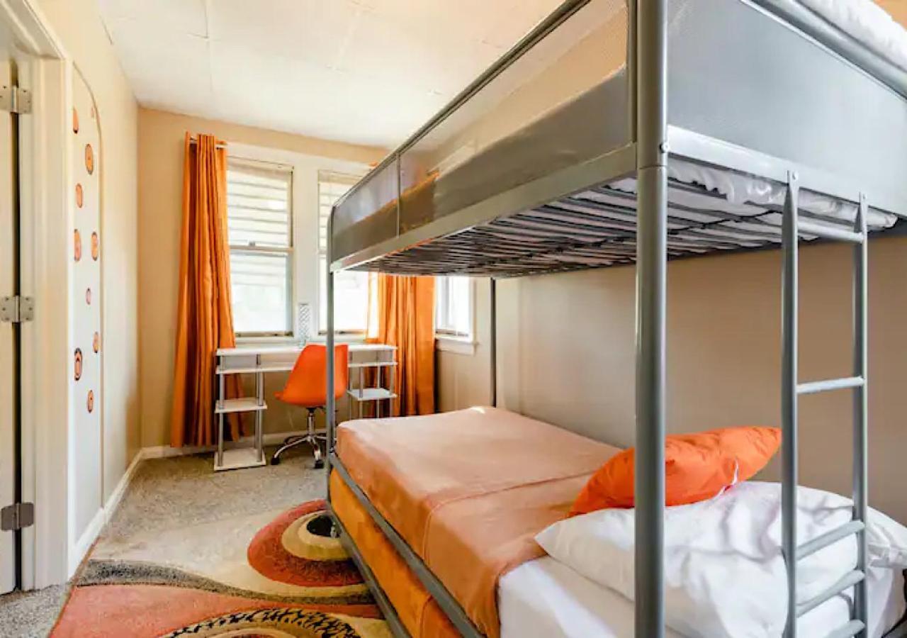 La Naranja Retreat - Cozy Duplex Near Downtown With Parking, 300 Mb Wifi & Self Check In Villa Cleveland Exterior foto